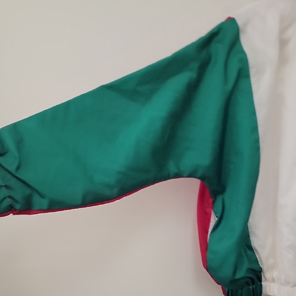 Limited Edition Vintage Cinch Hem Crop Windbreaker - Picture 5 of 11